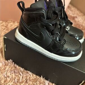 Jordan 1 MID Atmosphere/Infraed 23 Black